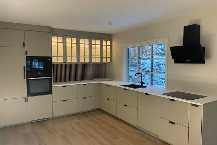 Nyrenoverad 5:a med uteplats i Huddinge